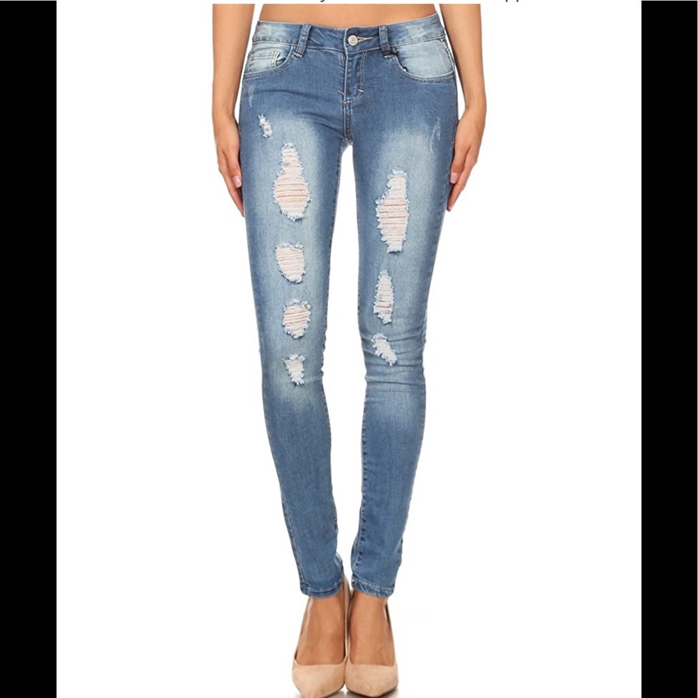 NWOT Wax Distressed Jeans